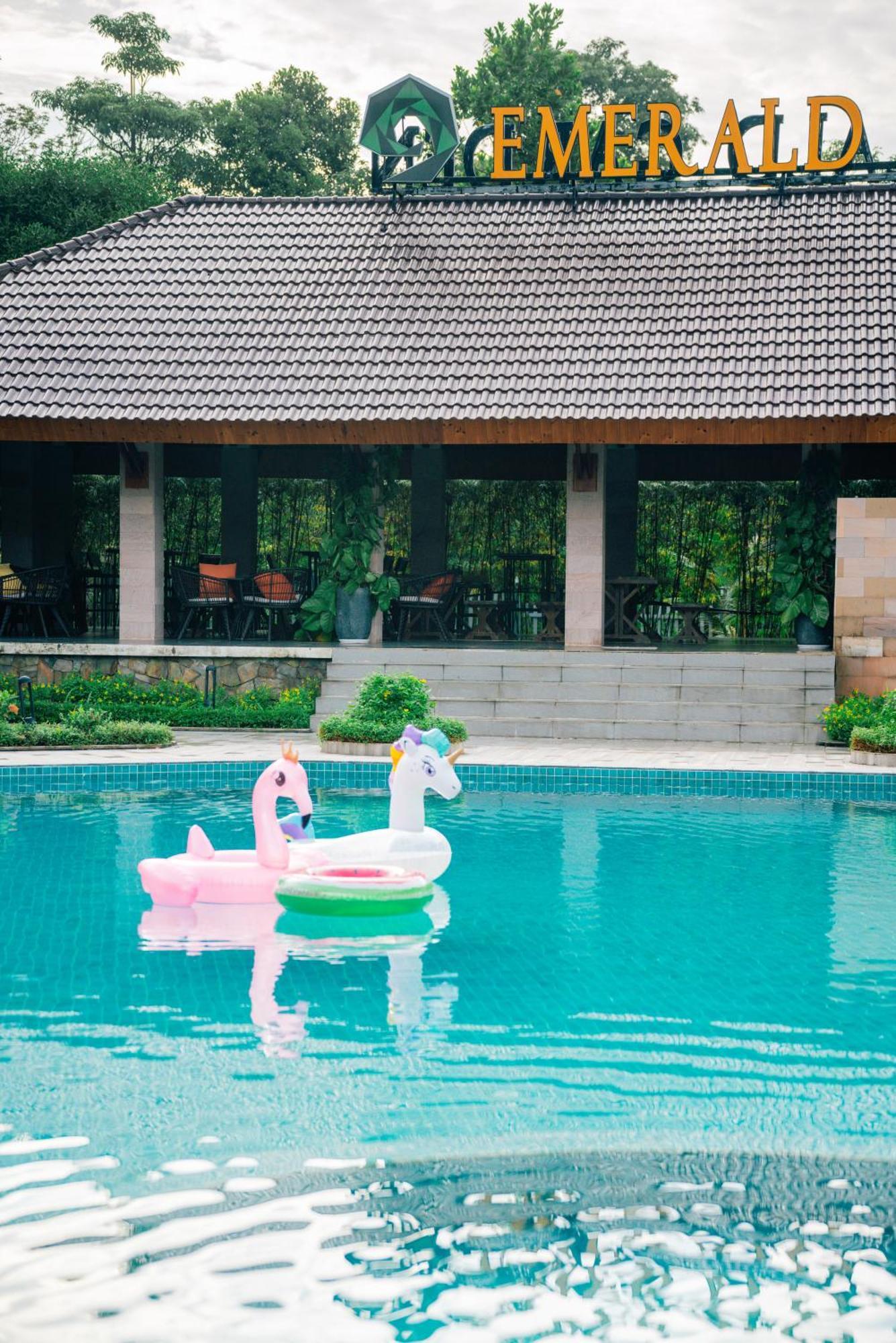 Emerald Garden Retreat Дуонг-Донг Экстерьер фото